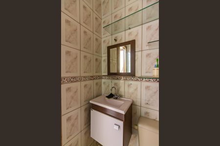 Casa à venda com 125m², 2 quartos e 2 vagas Casa à venda com 125m², 2 quartos e 2 vagasBanheiro 1