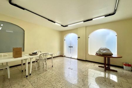 Apartamento à venda com 46m², 1 quarto e 1 vaga Apartamento à venda com 46m², 1 quarto e 1 vagaÁrea comum - Salão de festas