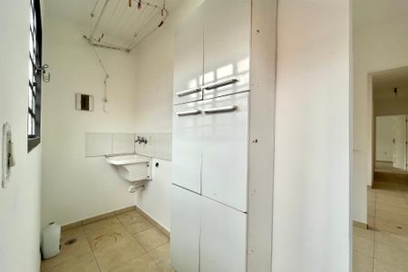 Casa para alugar com 50m², 2 quartos e sem vagaÁrea de Serviço