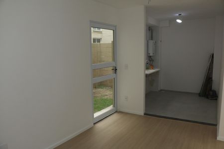 Sala de apartamento para alugar com 2 quartos, 55m² em Jardim Alvorada, Nova Iguaçu