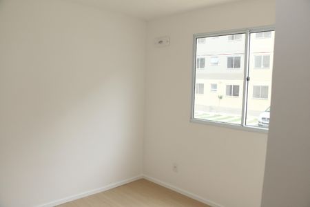 Quarto 2 de apartamento para alugar com 2 quartos, 55m² em Jardim Alvorada, Nova Iguaçu