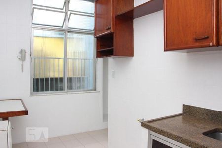Apartamento à venda com 60m², 2 quartos e 1 vagaCozinha