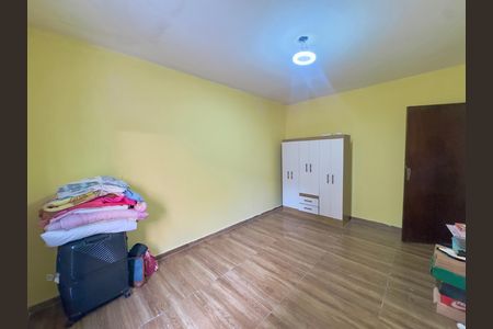 Casa à venda com 120m², 3 quartos e 4 vagas Casa à venda com 120m², 3 quartos e 4 vagasQuarto 3