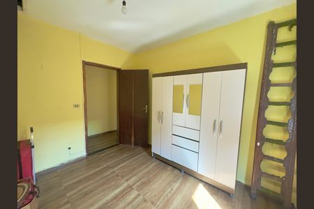 Casa à venda com 120m², 3 quartos e 4 vagas Casa à venda com 120m², 3 quartos e 4 vagasQuarto 2