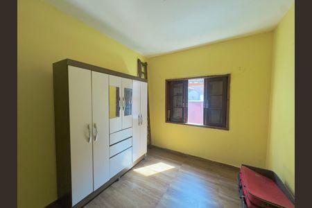 Casa à venda com 120m², 3 quartos e 4 vagas Casa à venda com 120m², 3 quartos e 4 vagasQuarto 2