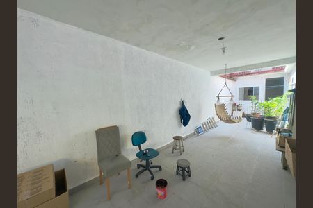 Casa à venda com 120m², 3 quartos e 4 vagas Casa à venda com 120m², 3 quartos e 4 vagasQuintal