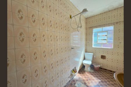 Casa à venda com 120m², 3 quartos e 4 vagas Casa à venda com 120m², 3 quartos e 4 vagasBanheiro social