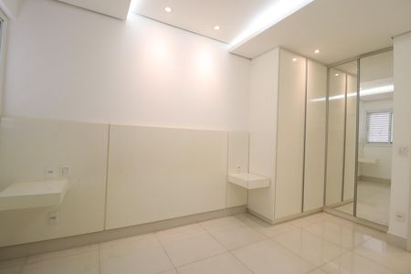 Apartamento para alugar com 97m², 3 quartos e 2 vagasSuíte