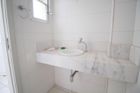 Apartamento à venda com 130m², 2 quartos e 1 vagaBanheiro de Serviço
