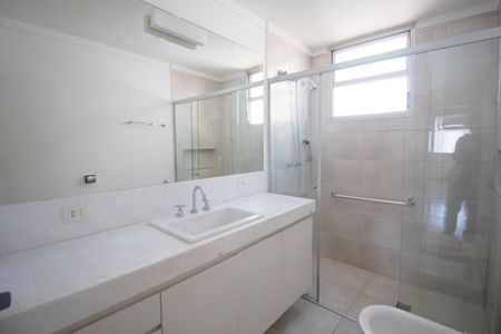 Apartamento à venda com 130m², 2 quartos e 1 vagaBanheiro da Suíte 2