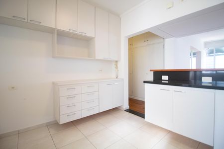 Apartamento à venda com 130m², 2 quartos e 1 vagaCozinha