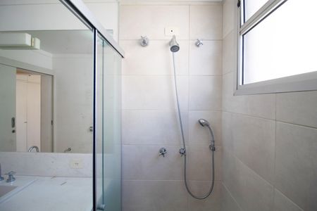 Apartamento à venda com 130m², 2 quartos e 1 vagaBanheiro da Suíte 2