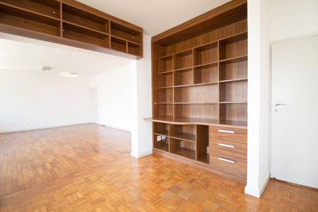 Sala de apartamento à venda com 2 quartos, 130m² em Paraíso, São Paulo