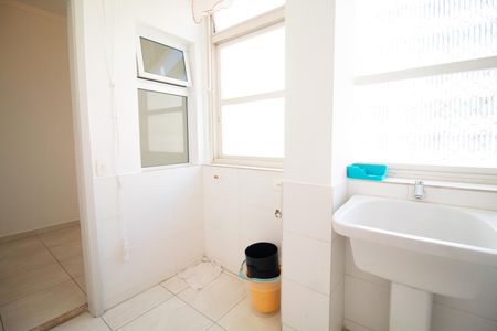 Apartamento à venda com 130m², 2 quartos e 1 vagaÁrea de Serviço