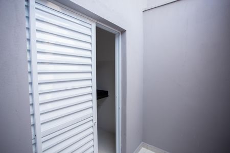 Varanda da Sala/Cozinha de kitnet/studio para alugar com 1 quarto, 31m² em Carandiru, São Paulo