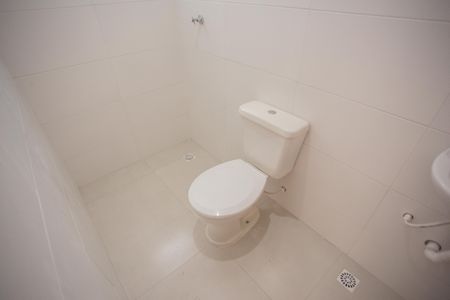 Studio para alugar com 31m², 1 quarto e sem vaga Studio para alugar com 31m², 1 quarto e sem vagaBanheiro Social