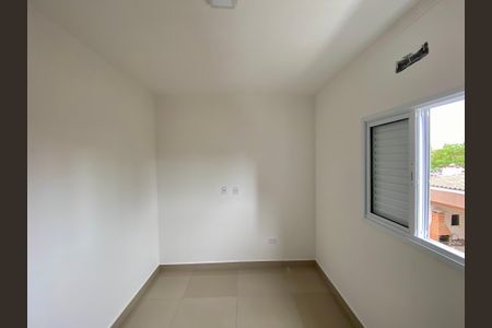 Quarto 1 de casa de condomínio para alugar com 2 quartos, 57m² em Vila Assuncao, Praia Grande