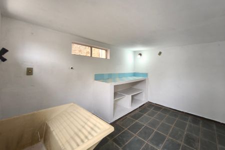 Casa à venda com 220m², 3 quartos e 1 vagaÁrea de Serviço