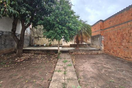 Casa à venda com 220m², 3 quartos e 1 vagaQuintal