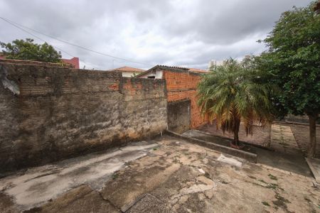 Casa à venda com 220m², 3 quartos e 1 vagaQuintal