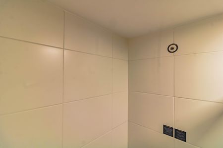 Banheiro Social de kitnet/studio para alugar com 1 quarto, 30m² em Vila Santa Catarina, São Paulo