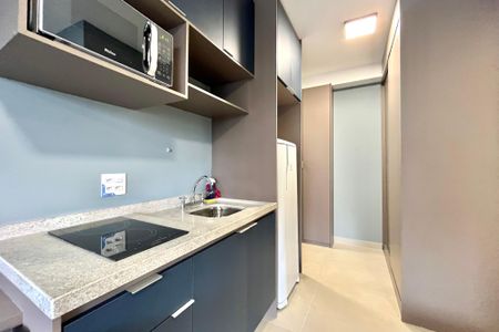 Studio à venda com 32m², 1 quarto e sem vaga Studio à venda com 32m², 1 quarto e sem vagaCozinha