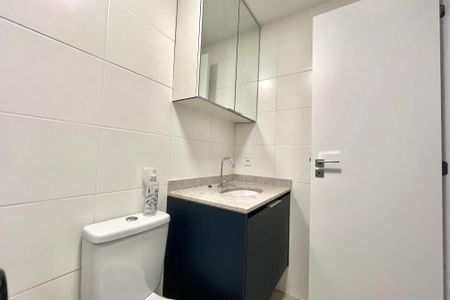 Studio à venda com 32m², 1 quarto e sem vaga Studio à venda com 32m², 1 quarto e sem vagaBanheiro
