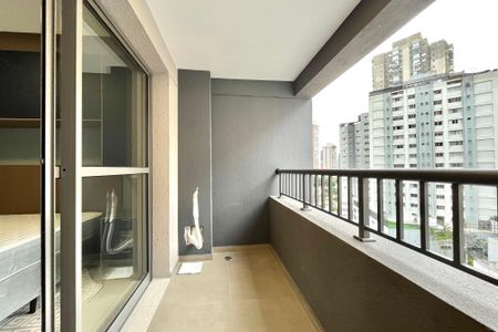 Studio à venda com 32m², 1 quarto e sem vaga Studio à venda com 32m², 1 quarto e sem vagaVaranda do Studio