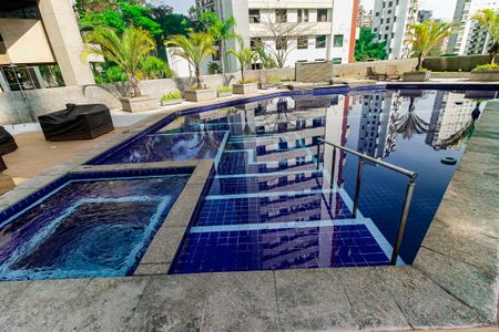 Apartamento à venda com 80m², 1 quarto e 1 vagaÁrea comum - Piscina