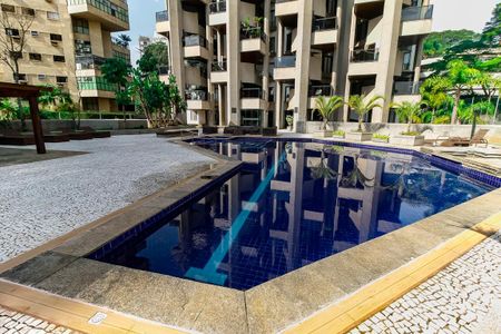 Apartamento à venda com 80m², 1 quarto e 1 vagaÁrea comum - Piscina