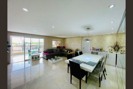 Apartamento à venda com 135m², 3 quartos e 2 vagasSala