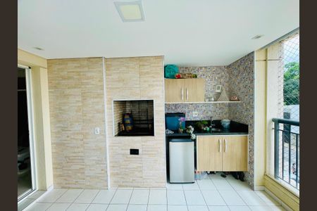 Apartamento à venda com 135m², 3 quartos e 2 vagasChurrasqueira