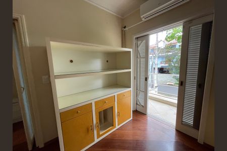 Casa de condomínio para alugar com 400m², 5 quartos e 6 vagasSuíte 3