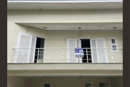 Casa de condomínio para alugar com 400m², 5 quartos e 6 vagasFachada