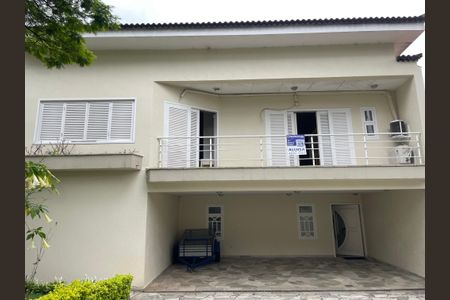 Casa de condomínio para alugar com 400m², 5 quartos e 6 vagasFachada