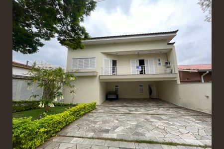 Casa de condomínio para alugar com 400m², 5 quartos e 6 vagasFachada