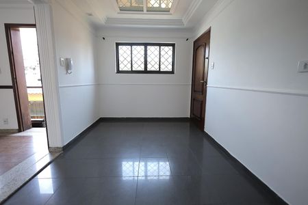 Casa à venda com 160m², 3 quartos e 2 vagas Casa à venda com 160m², 3 quartos e 2 vagasSala de Jantar