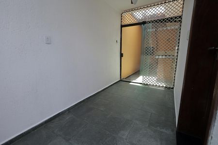 Casa à venda com 160m², 3 quartos e 2 vagas Casa à venda com 160m², 3 quartos e 2 vagasQuintal