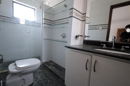 Casa à venda com 160m², 3 quartos e 2 vagas Casa à venda com 160m², 3 quartos e 2 vagasBanheiro Suíte