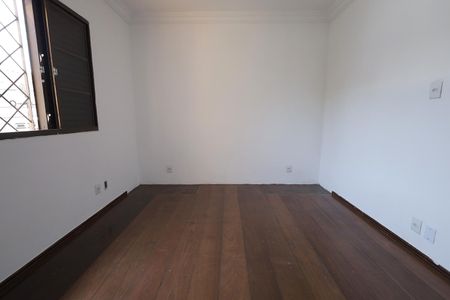 Casa à venda com 160m², 3 quartos e 2 vagas Casa à venda com 160m², 3 quartos e 2 vagasQuarto 1