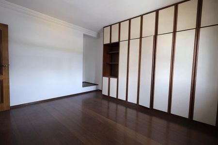 Casa à venda com 160m², 3 quartos e 2 vagas Casa à venda com 160m², 3 quartos e 2 vagasQuarto 2