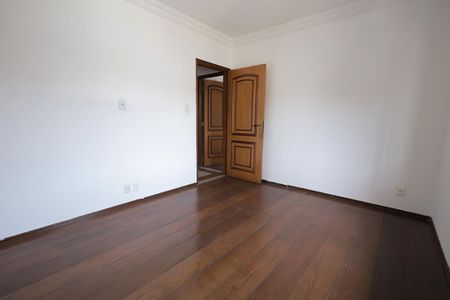 Casa à venda com 160m², 3 quartos e 2 vagas Casa à venda com 160m², 3 quartos e 2 vagasQuarto 1