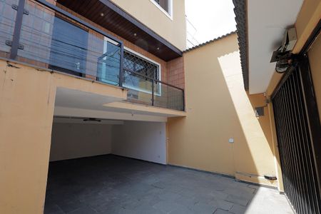 Casa à venda com 160m², 3 quartos e 2 vagas Casa à venda com 160m², 3 quartos e 2 vagasGaragem