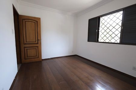 Casa à venda com 160m², 3 quartos e 2 vagas Casa à venda com 160m², 3 quartos e 2 vagasQuarto 1