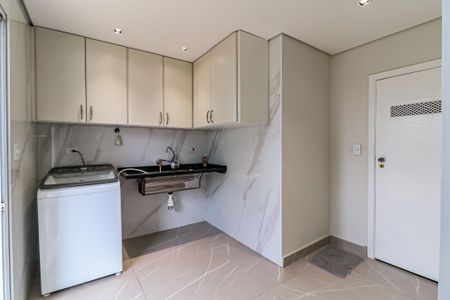 Casa para alugar com 550m², 5 quartos e 3 vagas Casa para alugar com 550m², 5 quartos e 3 vagasÁrea de Serviço