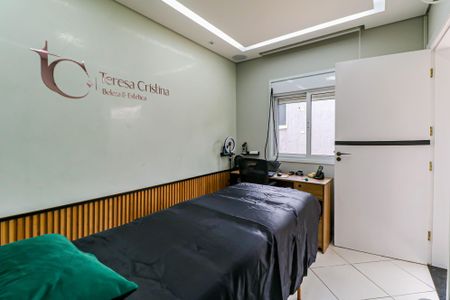 Casa para alugar com 550m², 5 quartos e 3 vagas Casa para alugar com 550m², 5 quartos e 3 vagasQuarto de Serviço