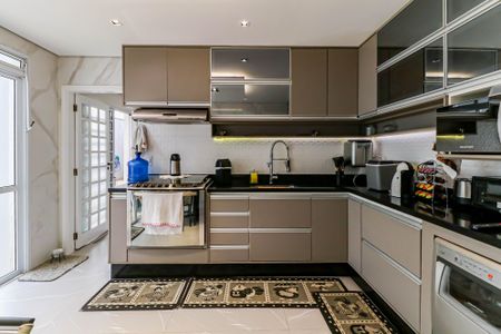 Casa para alugar com 550m², 5 quartos e 3 vagas Casa para alugar com 550m², 5 quartos e 3 vagasCozinha