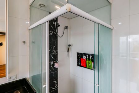 Casa para alugar com 550m², 5 quartos e 3 vagas Casa para alugar com 550m², 5 quartos e 3 vagasBanheiro Suíte 3