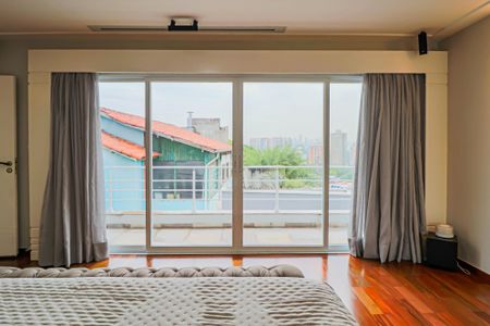 Casa para alugar com 550m², 5 quartos e 3 vagas Casa para alugar com 550m², 5 quartos e 3 vagasSuíte 3