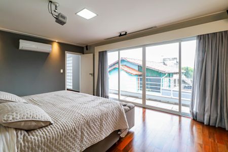 Casa para alugar com 550m², 5 quartos e 3 vagas Casa para alugar com 550m², 5 quartos e 3 vagasSuíte 3